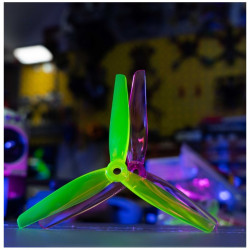 HQProp ETHIX P3.5 RAD Berry - PC (2xCW + 2xCCW)